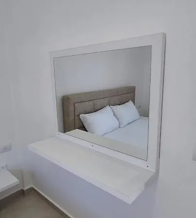 Sunshine Square Apartments *