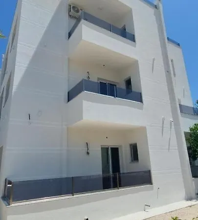 Sunshine Square Apartments