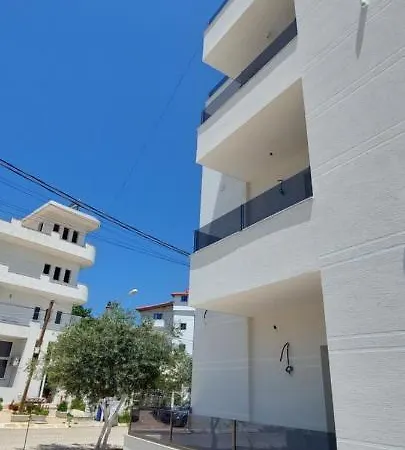 Sunshine Square Apartments Διαμέρισμα Εξαμίλιο